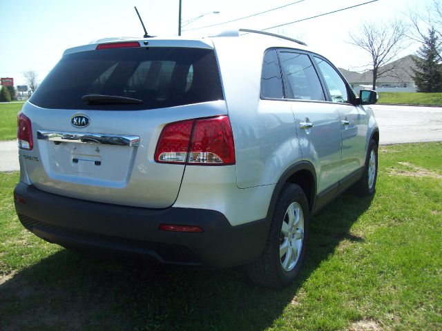 2011 Kia Sorento 4x4 Styleside Lariat