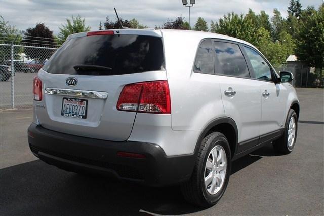 2011 Kia Sorento Elk Conversion Van