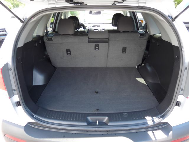 2011 Kia Sorento LS Truck