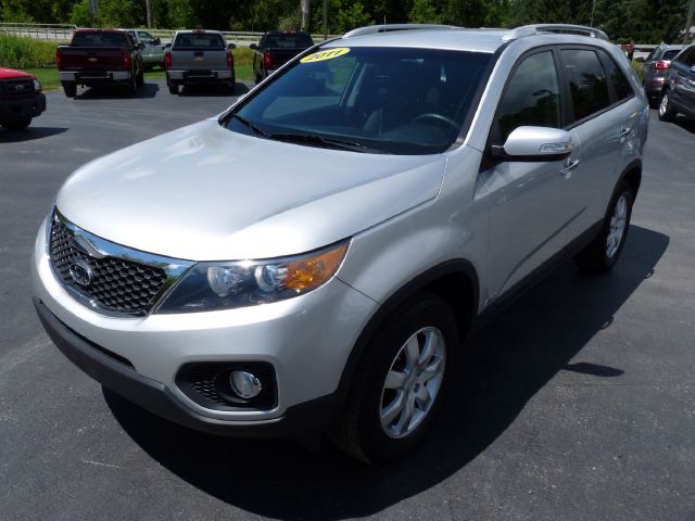 2011 Kia Sorento LS Truck