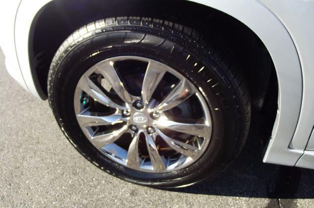 2012 Kia Sorento AWD, REAR DVD, Navigation, 3RD ROW, Mem/heat Seats