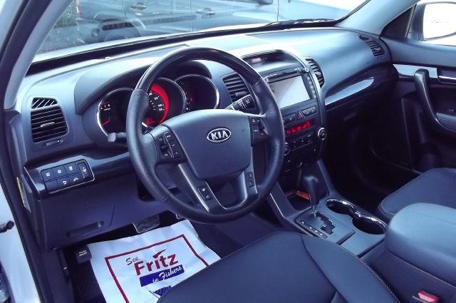 2012 Kia Sorento AWD, REAR DVD, Navigation, 3RD ROW, Mem/heat Seats
