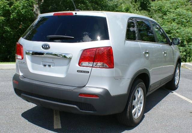 2012 Kia Sorento Elk Conversion Van