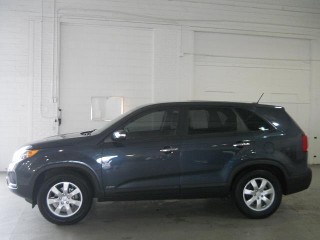 2012 Kia Sorento Elk Conversion Van