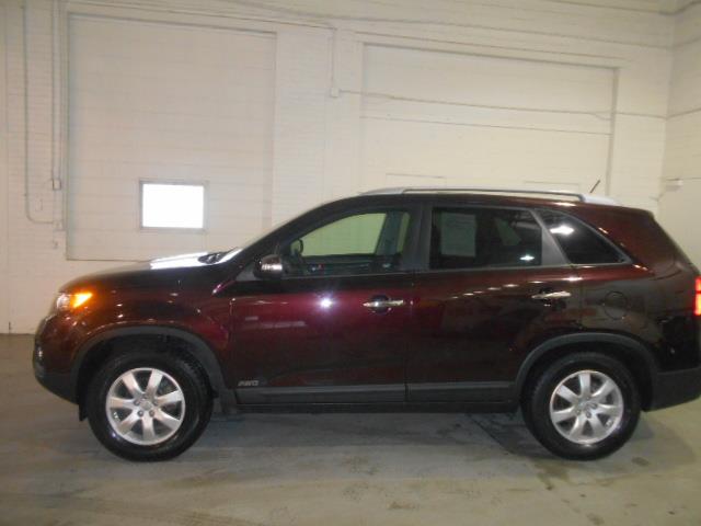 2012 Kia Sorento Elk Conversion Van