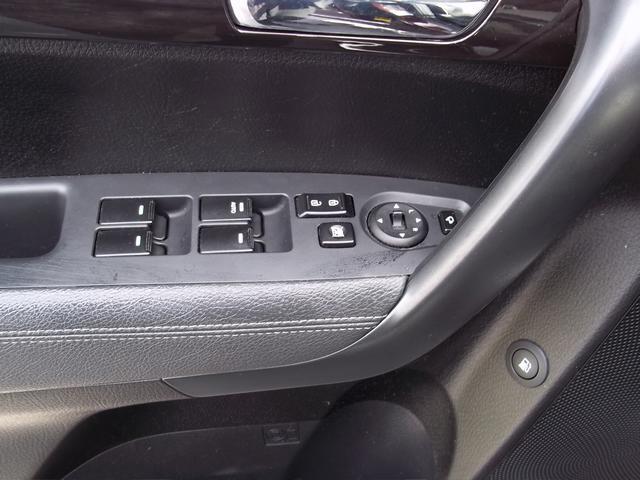 2012 Kia Sorento AWD, REAR DVD, Navigation, 3RD ROW, Mem/heat Seats