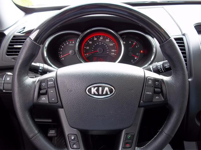 2012 Kia Sorento AWD, REAR DVD, Navigation, 3RD ROW, Mem/heat Seats