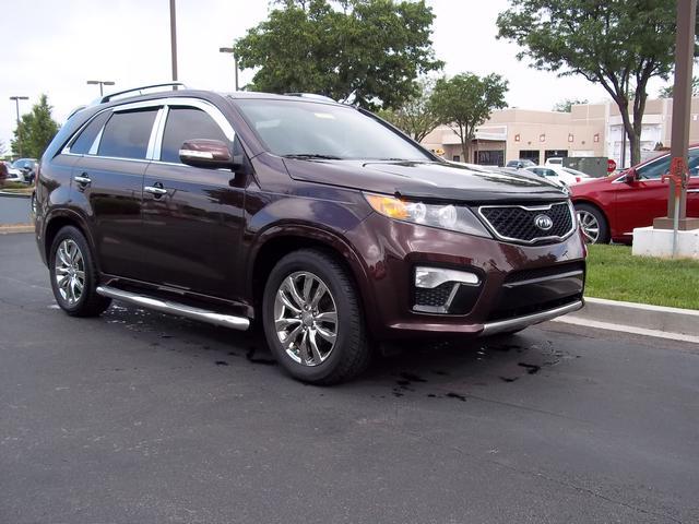 2012 Kia Sorento AWD, REAR DVD, Navigation, 3RD ROW, Mem/heat Seats