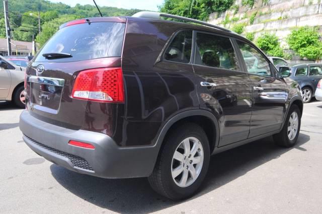 2013 Kia Sorento Elk Conversion Van