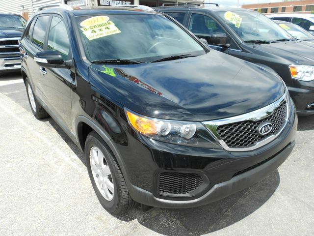 2013 Kia Sorento E350 15 Passanger Van XLT