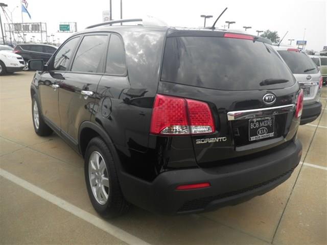 2013 Kia Sorento Elk Conversion Van