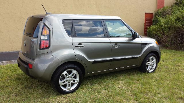 2011 Kia Soul T6/ AWD