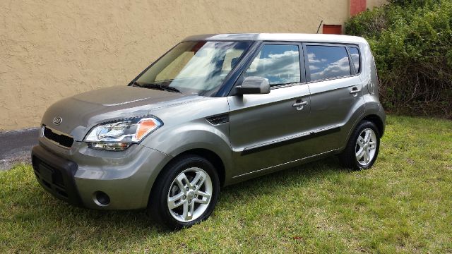 2011 Kia Soul T6/ AWD