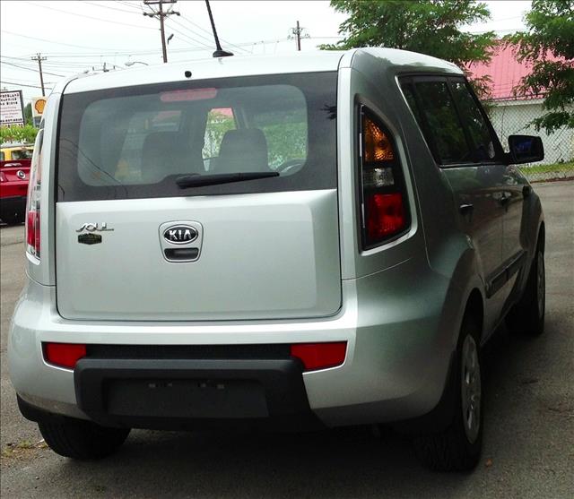 2011 Kia Soul Base