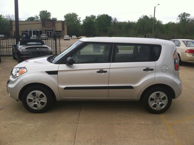2011 Kia Soul Base