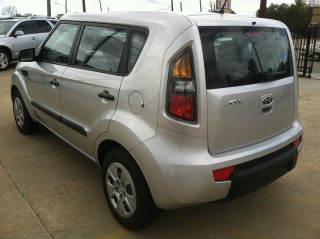 2011 Kia Soul Base