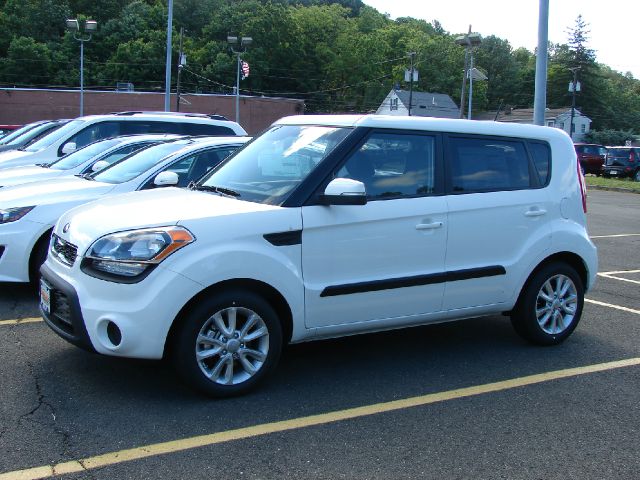 2013 Kia Soul HD Reg Cab 131.5 WB C6P
