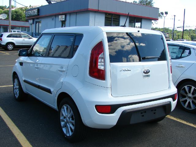2013 Kia Soul HD Reg Cab 131.5 WB C6P
