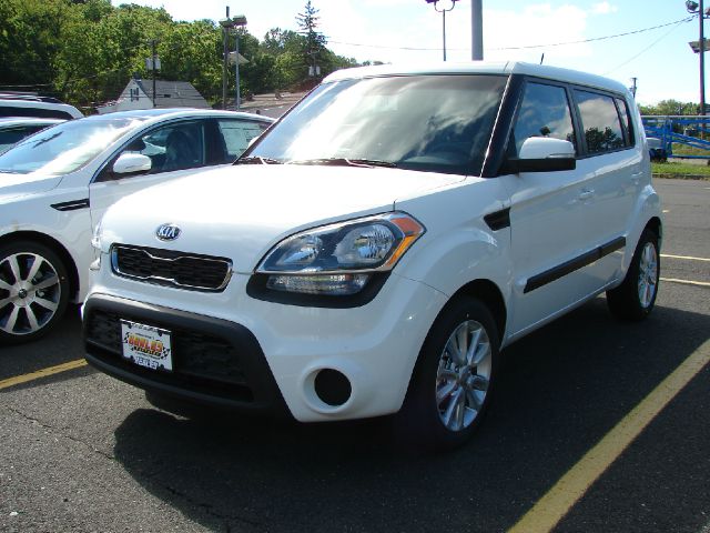 2013 Kia Soul HD Reg Cab 131.5 WB C6P