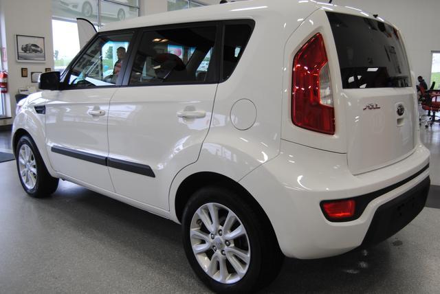 2013 Kia Soul HD Reg Cab 131.5 WB C6P