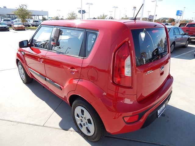 2013 Kia Soul Base