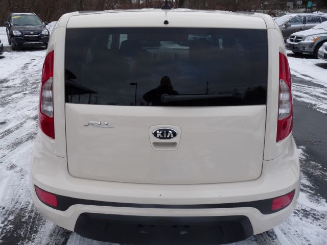 2013 Kia Soul XL Reg Cab