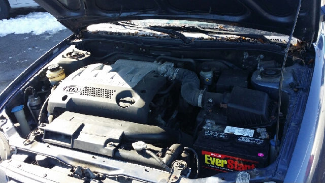 2002 Kia Spectra Base