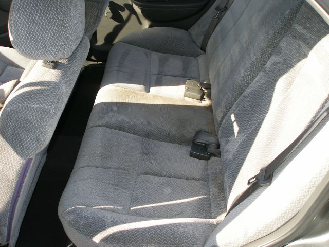 2003 Kia Spectra Touring W/nav.sys