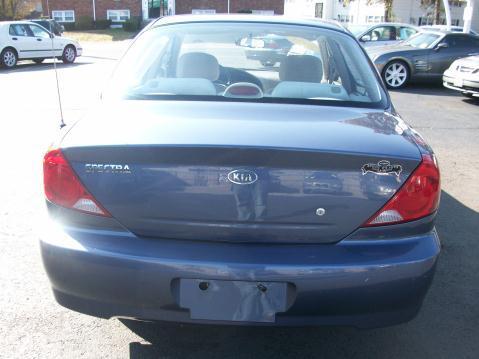 2003 Kia Spectra Touring W/nav.sys