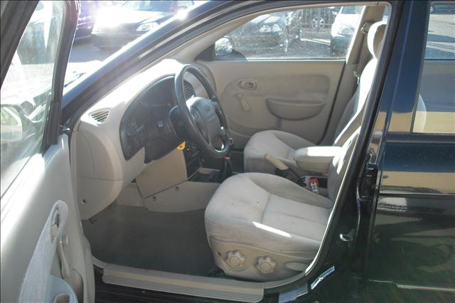 2003 Kia Spectra 24 Box