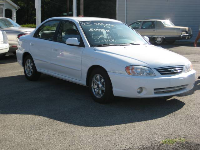 2003 Kia Spectra 24 Box