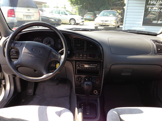 2004 Kia Spectra XLS