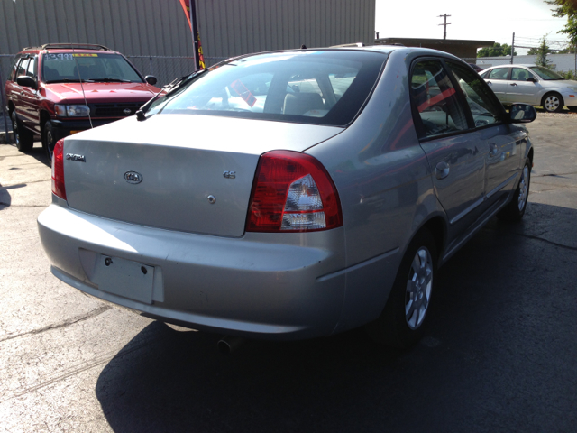 2004 Kia Spectra XLS