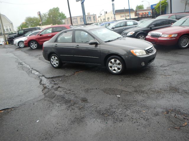 2004 Kia Spectra 4DR SE (roof)