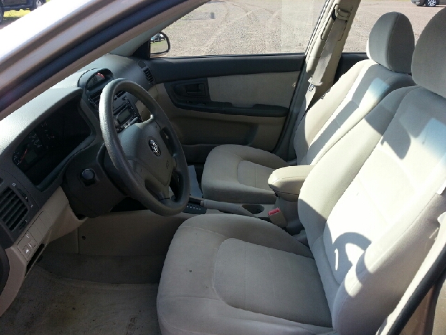 2005 Kia Spectra Open-top