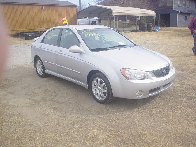 2006 Kia Spectra AWD, REAR DVD, Navigation, 3RD ROW, Mem/heat Seats
