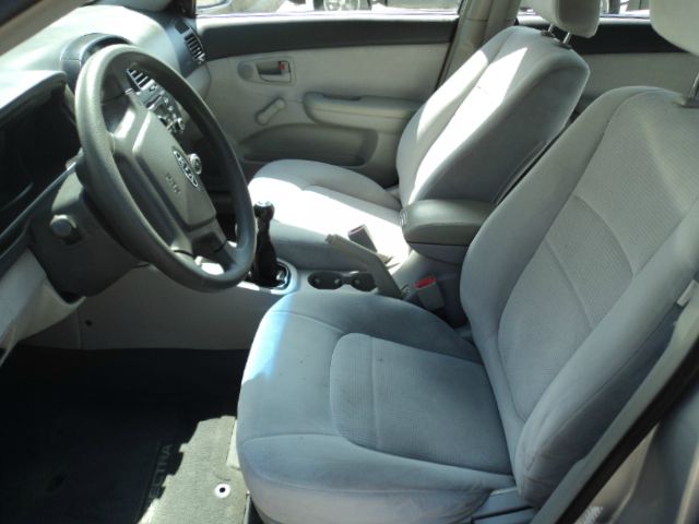 2007 Kia Spectra Open-top