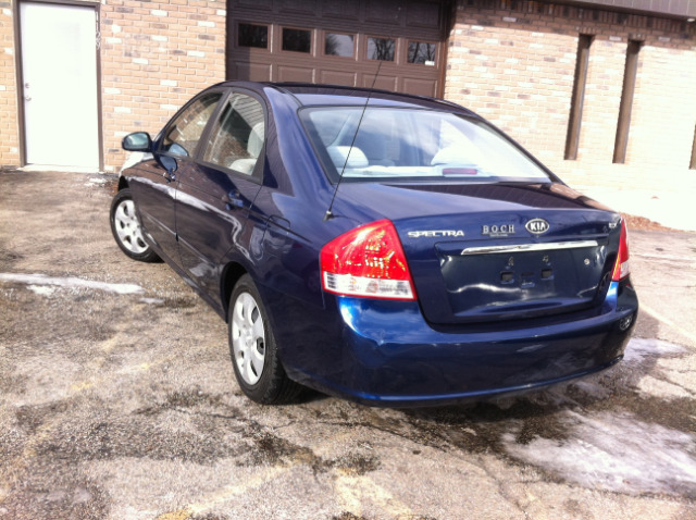 2007 Kia Spectra Laranie