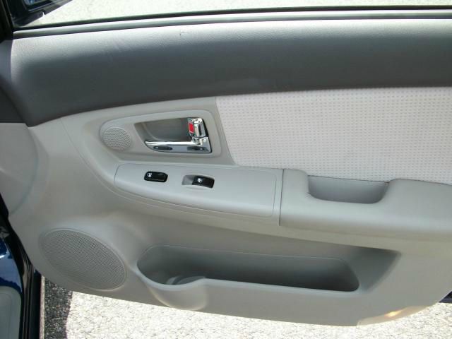 2007 Kia Spectra Open-top