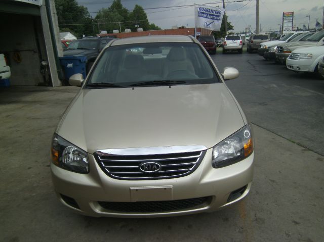 2009 Kia Spectra AWD, REAR DVD, Navigation, 3RD ROW, Mem/heat Seats