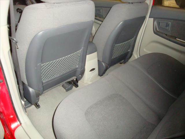 2005 Kia Spectra5 Unknown