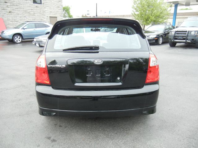 2005 Kia Spectra5 Unknown