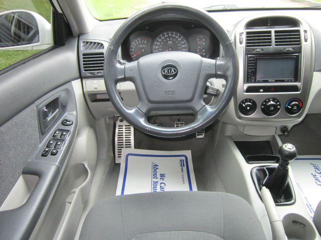 2005 Kia Spectra5 Unknown