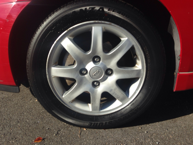 2006 Kia Spectra5 Base