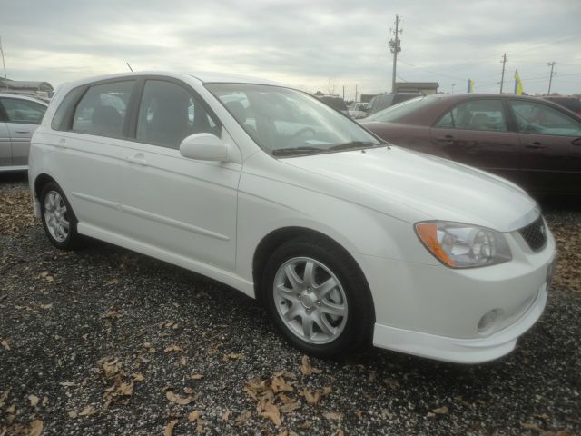 2006 Kia Spectra5 Base