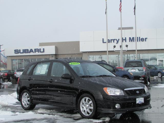 2006 Kia Spectra5 Base