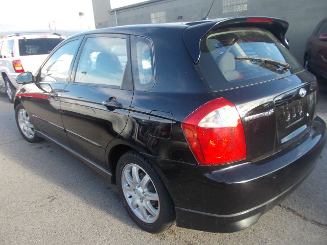 2006 Kia Spectra5 Base