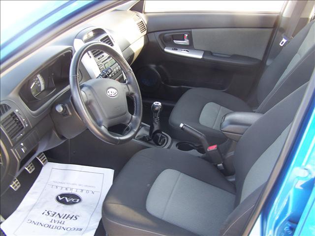 2008 Kia Spectra5 AWD, REAR DVD, Navigation, 3RD ROW, Mem/heat Seats