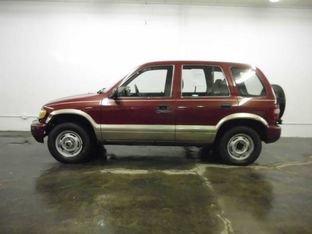 1999 Kia Sportage XLE Van