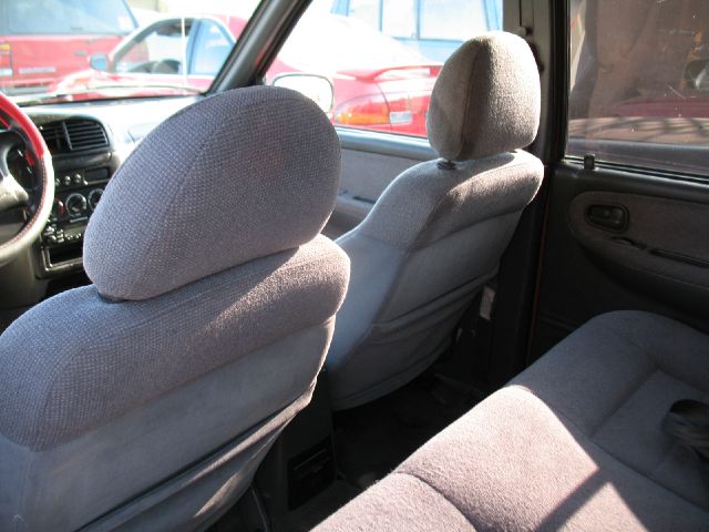 2000 Kia Sportage Crew Denali